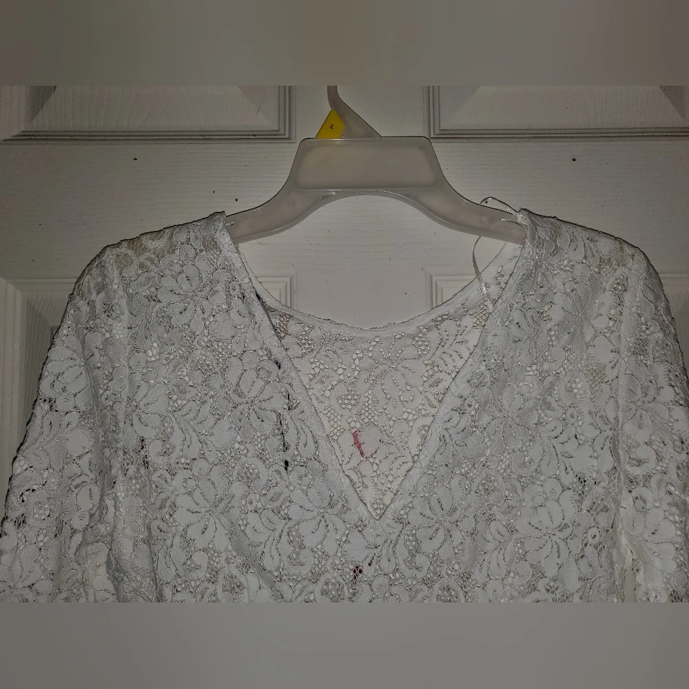 5 for $25 | NWOT Zara Lace Peplum Long Sleeve Sheer Blouse *Missing A Button